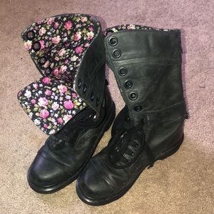 Doc Martens- perfect condition.